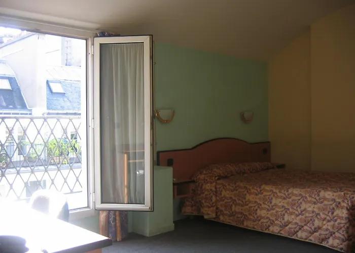 Hotel Ferney Republique