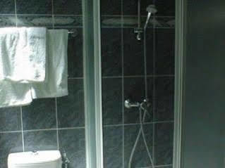 Ferney Republique Hotel Parijs